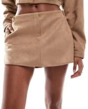 Load image into Gallery viewer, Women's Beige Suede Leather Mini Skirt With Pockets