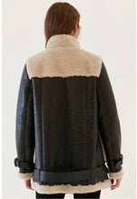 Load image into Gallery viewer, Women’s Black Leather Shearling Long Coat