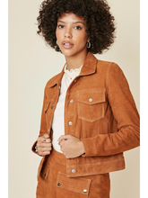 Load image into Gallery viewer, Women’s Tan Brown Suede Leather Trucker Jacket