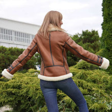 Load image into Gallery viewer, Women Shearling Jacket