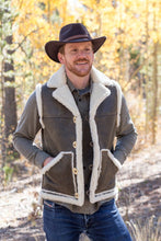 Load image into Gallery viewer, Men’s Distressed Dark Brown Leather Shearling Vest