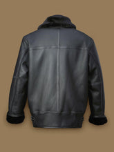 Load image into Gallery viewer, Shearling Coat