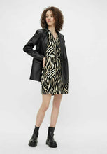 Load image into Gallery viewer, Women’s Trendy Sheepskin Leather Blazer