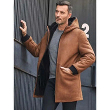 Load image into Gallery viewer, sheepskin fur coat