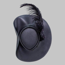 Load image into Gallery viewer, Men Black Renaissance Fair Leather Hat
