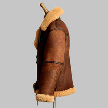 Load image into Gallery viewer, Men Classic Dark Brown B3 Shearling Bomber Jacket
