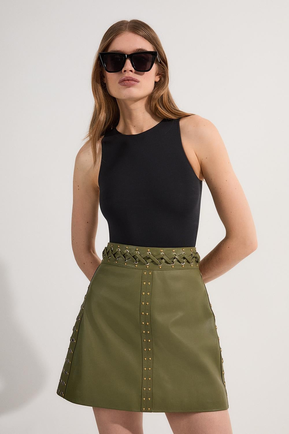 Women Light Green Leather Eyelet Lace Trim Mini Skirt
