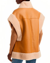 Load image into Gallery viewer, Women Tan Brown Leather Shearling Vest
