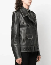 Load image into Gallery viewer, Women&#39;s Black Distressed Vintage Leather Jacket
