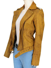 Load image into Gallery viewer, Women&#39;s Distressed Brown Leather Jacket
