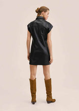 Load image into Gallery viewer, Women Sleeveless Black Leather Shirt
