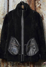 Load image into Gallery viewer, shearling collar jacket
