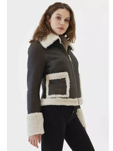 Load image into Gallery viewer, Women’s Black Leather White Shearling Fur Collar Jacket
